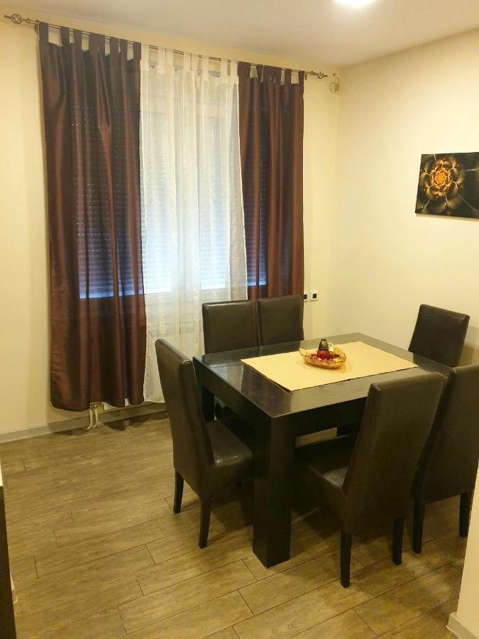 Ceca Apartman Ni Dış mekan fotoğraf