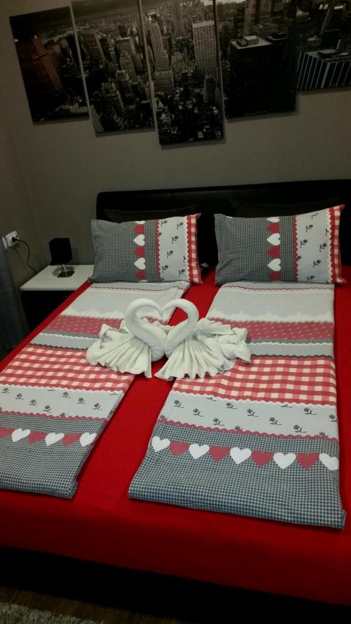 Ceca Apartman Ni Dış mekan fotoğraf