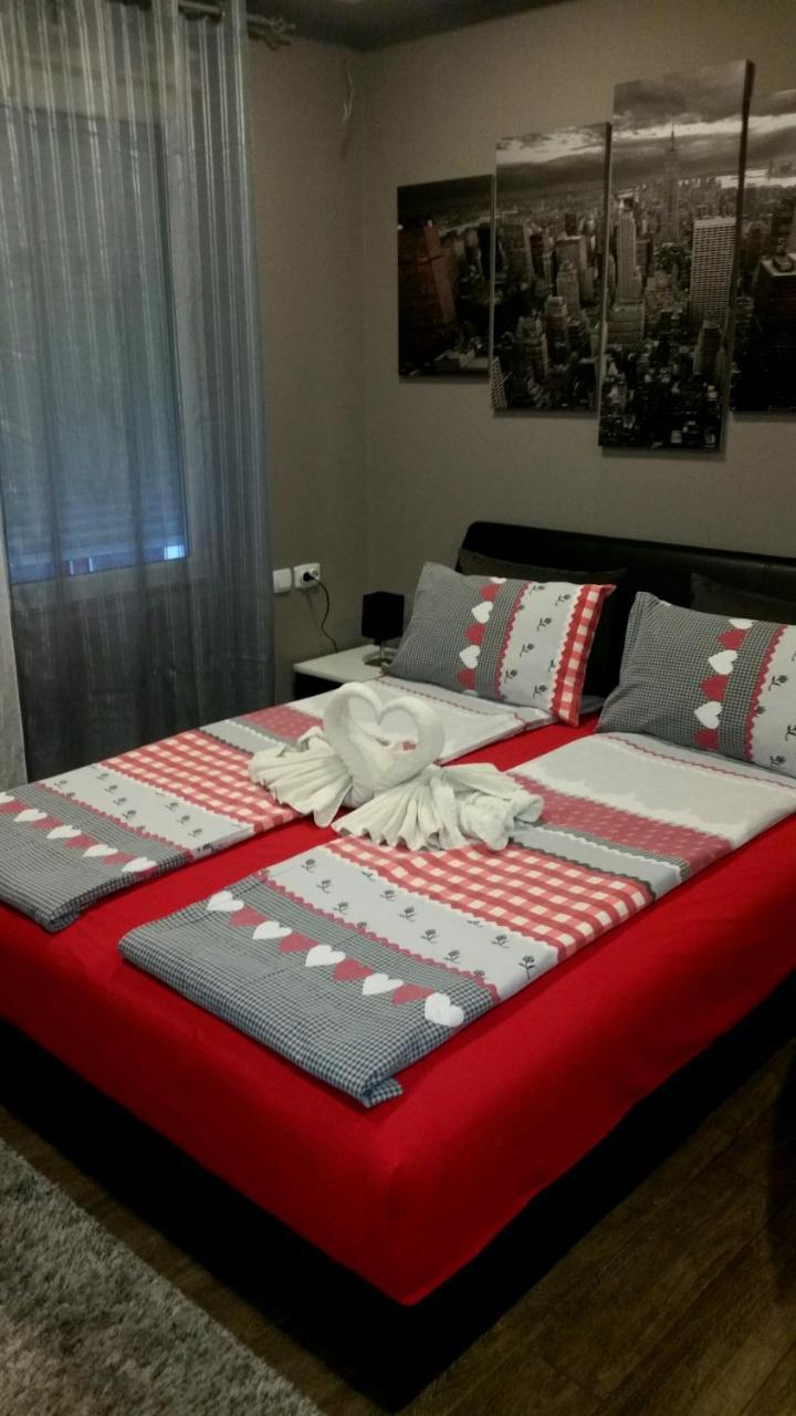 Ceca Apartman Ni Dış mekan fotoğraf