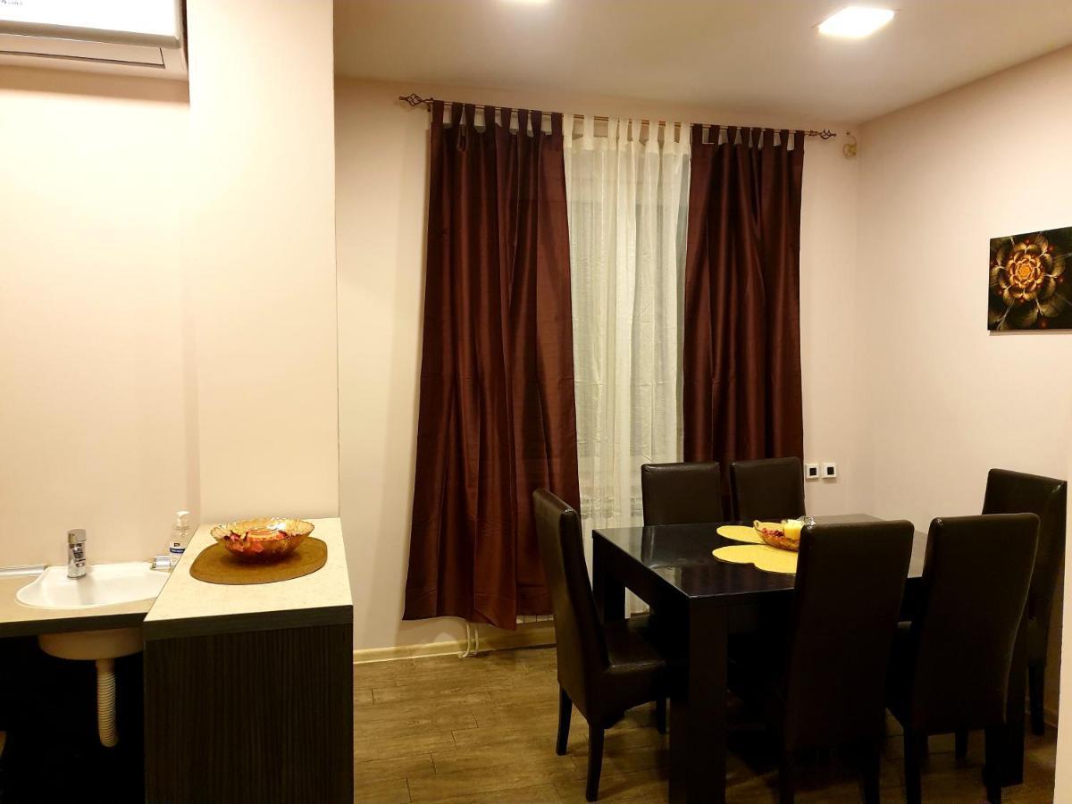 Ceca Apartman Ni Dış mekan fotoğraf